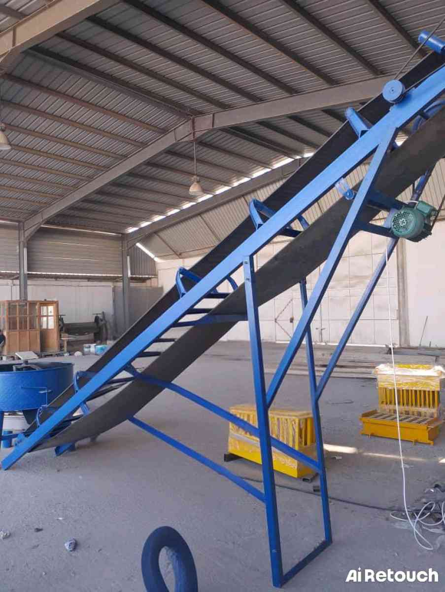 آلة صنع القوالب المجمعة من الخرسانة  جديدة لم تستعمل - Tebessa, Tbessa - Tijelabin