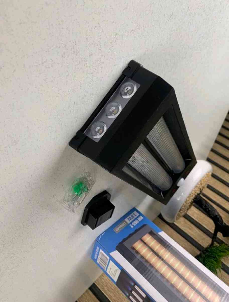 مصباح شمسي خارجي ذكي  إنارة قوية بدون فواتير - Alger Centre, Alger - Tijelabin