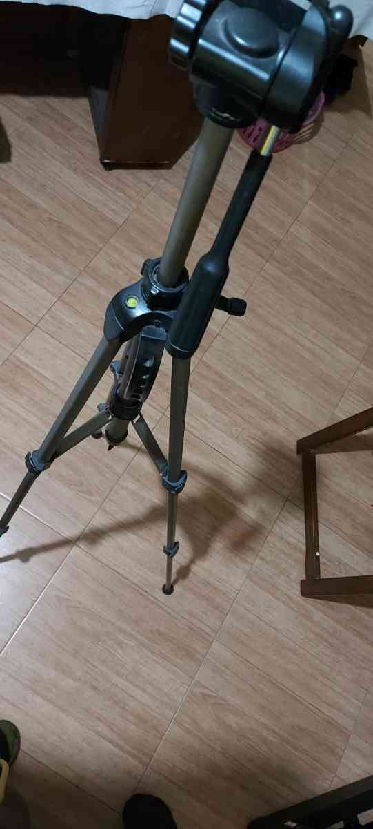 tri pieds pour camera - Boumerdes, Boumerdes - Tijelabin