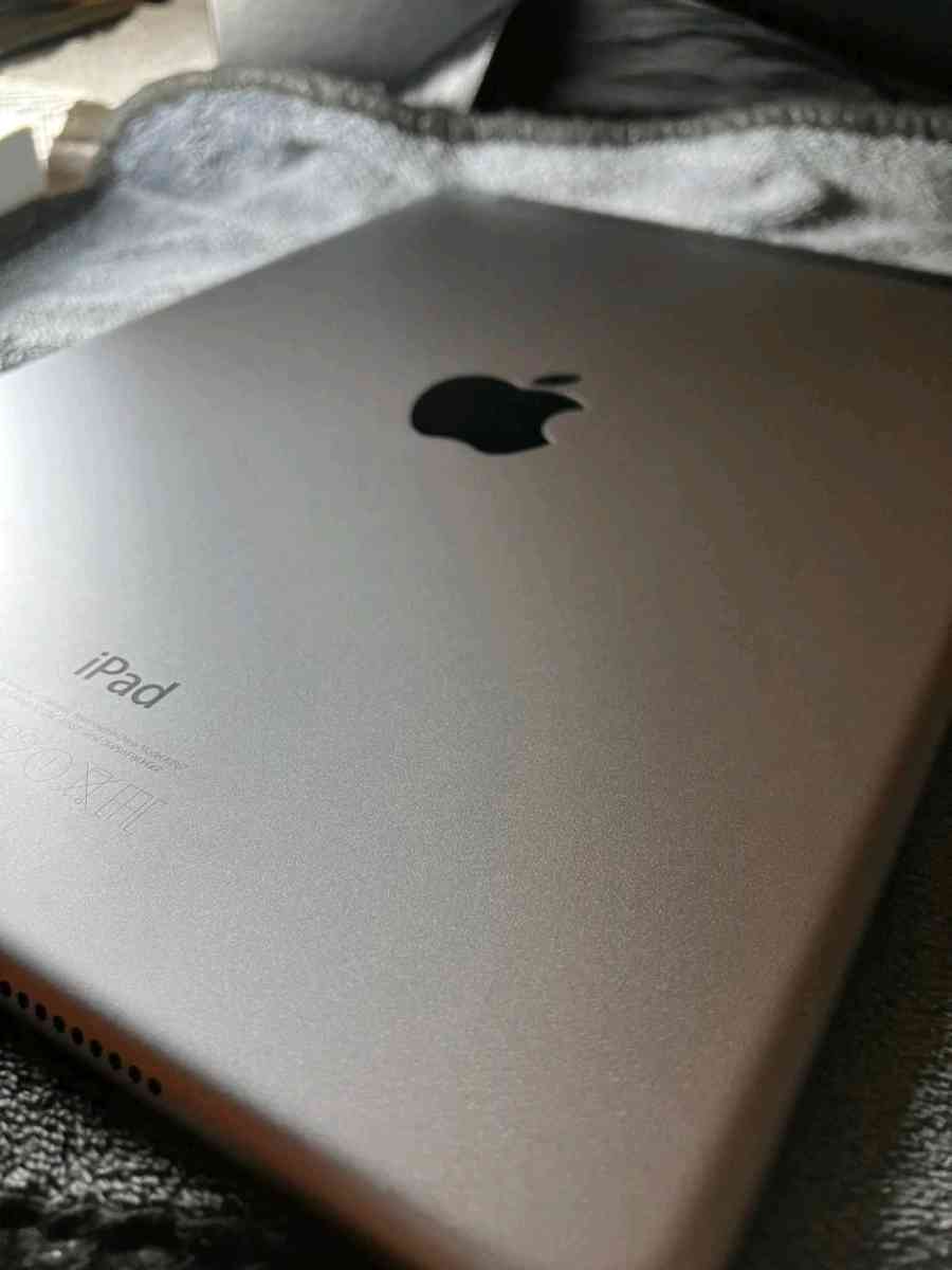 iPad Air 2nd 32G WiFi  cellular LTE - Alger Centre, Alger