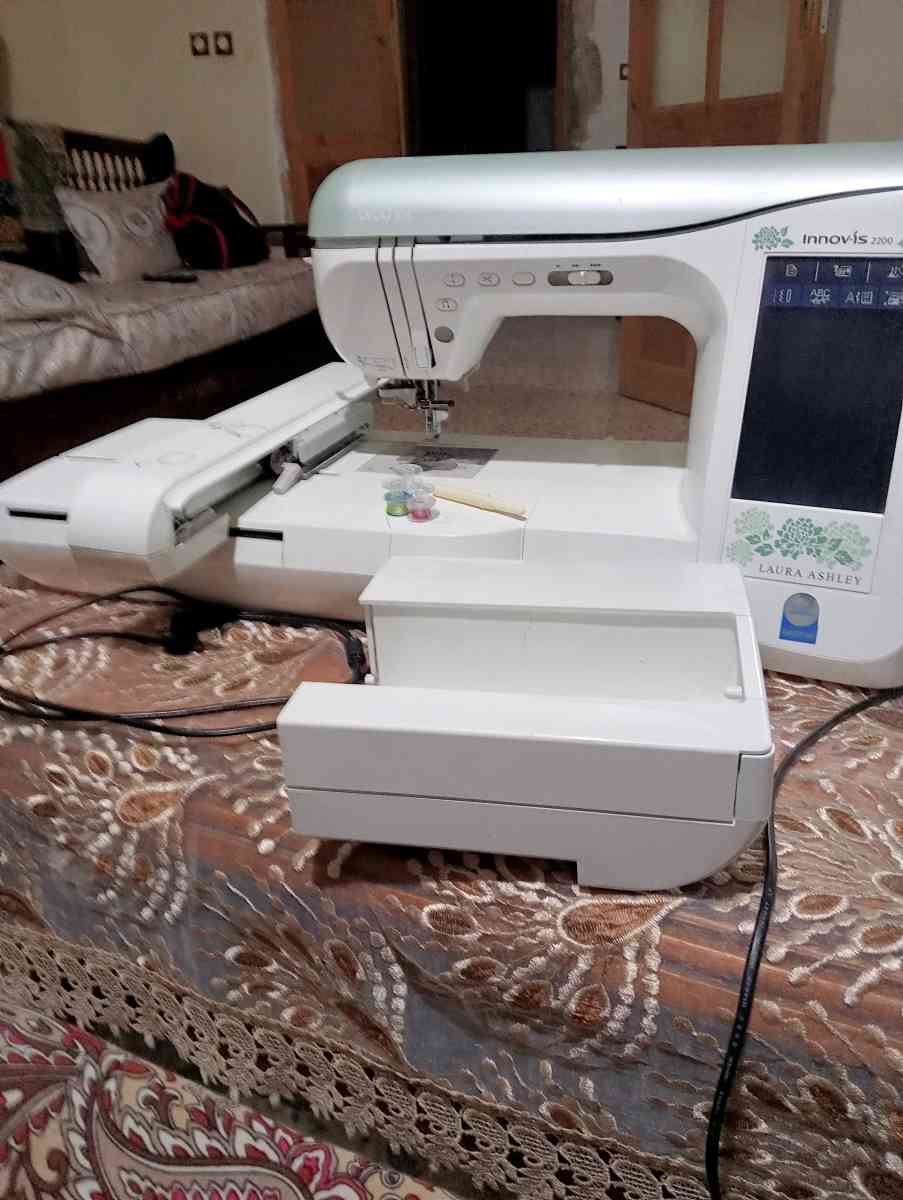 machine v3 innovis2200 - Azzaba, Skikda - Tijelabin