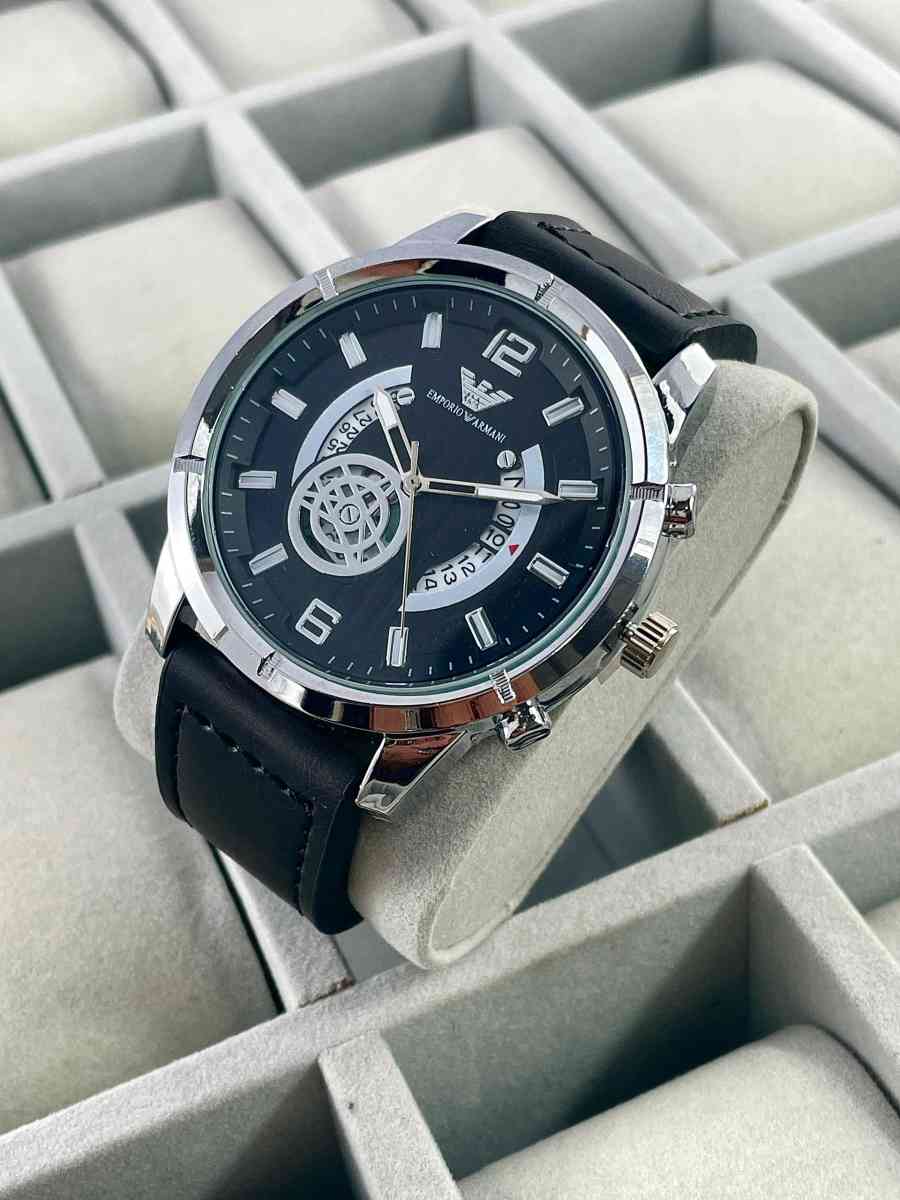 ساعات رجالية مختلفة للبيع - Ouargla, Ouargla - Tijelabin