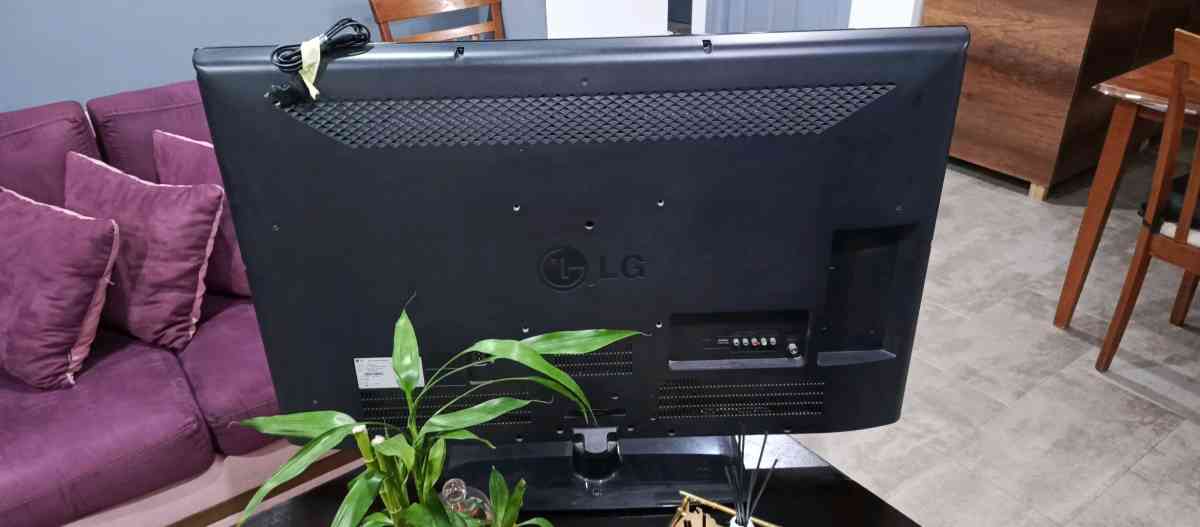 tlviseur LG 3D 42 pouces - Bejaia, Béjaïa - Tijelabin