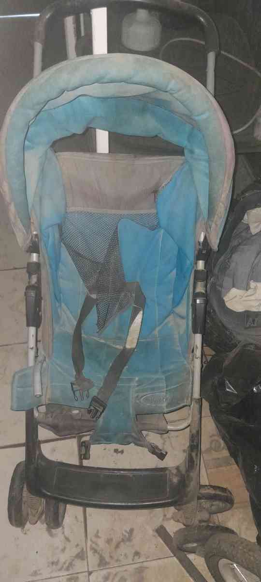 poussette - Douera, Alger - Tijelabin