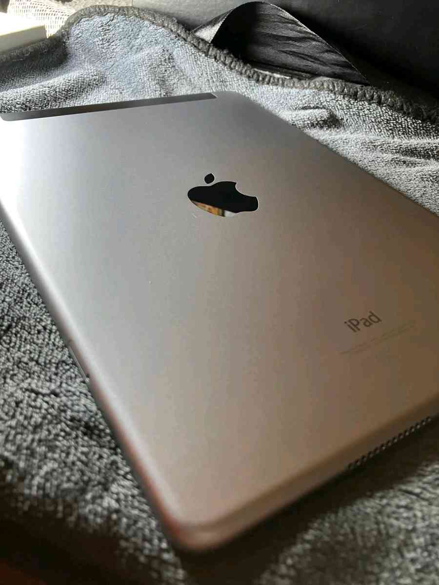 iPad Air 2nd 32G WiFi  cellular LTE - Alger Centre, Alger - Tijelabin