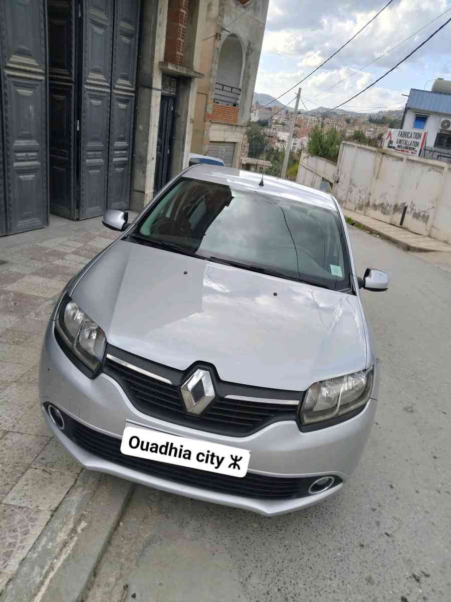 Renault symbole - Ouadhia, Tizi Ouzou