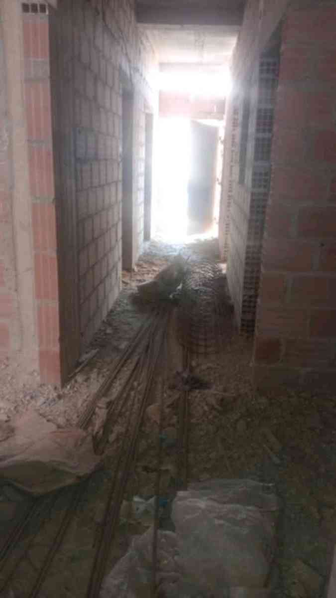 بيت 120 متر مربع نصف جاهز يحتوي على الكهرباء عرفي - El Hadjab, Biskra - Tijelabin