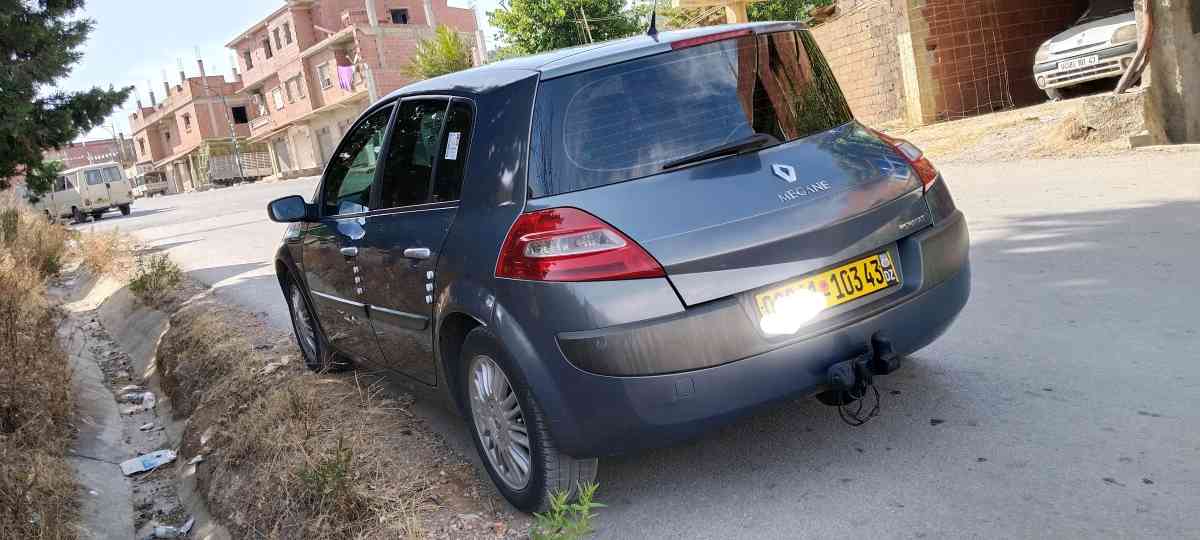 مقان 2لابسة كولش الله يبارك  للبيع والتبراز - Terrai Bainen, Mila - Tijelabin