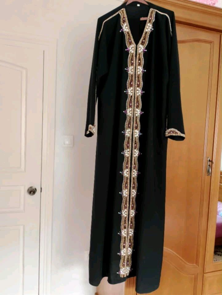 فطيمة في في - Khracia, Alger - Tijelabin