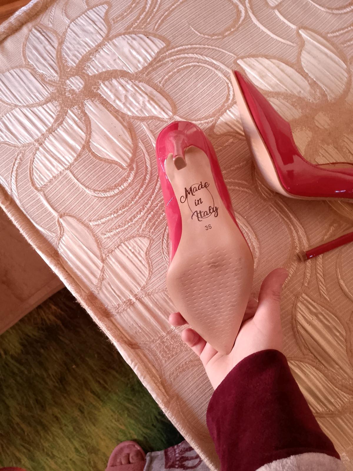 chaussure rouge - Alger Centre, Alger