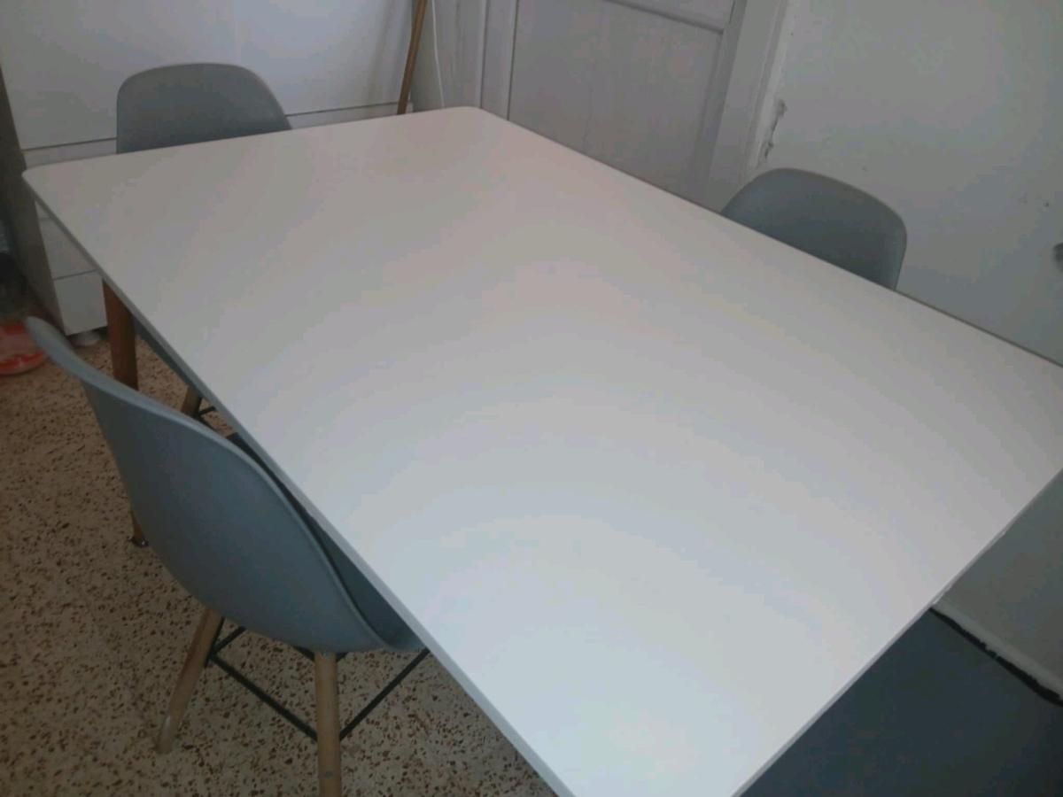table de cuisine avec 4 chaises - Mahelma, Alger - Tijelabin