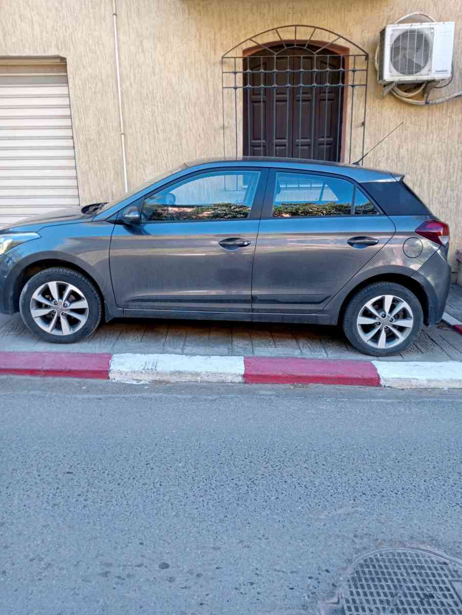 hyundai i20 crdi 2018 - Tipaza, Tipaza - Tijelabin