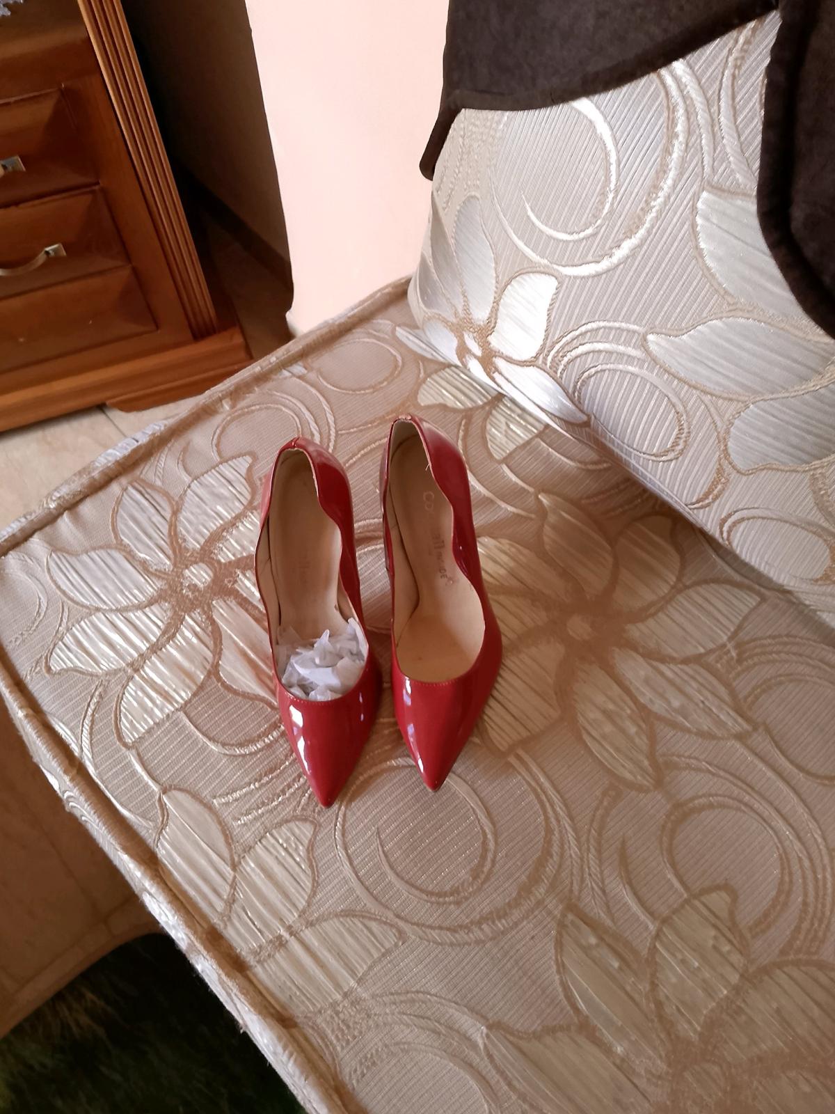 chaussure rouge - Alger Centre, Alger - Tijelabin
