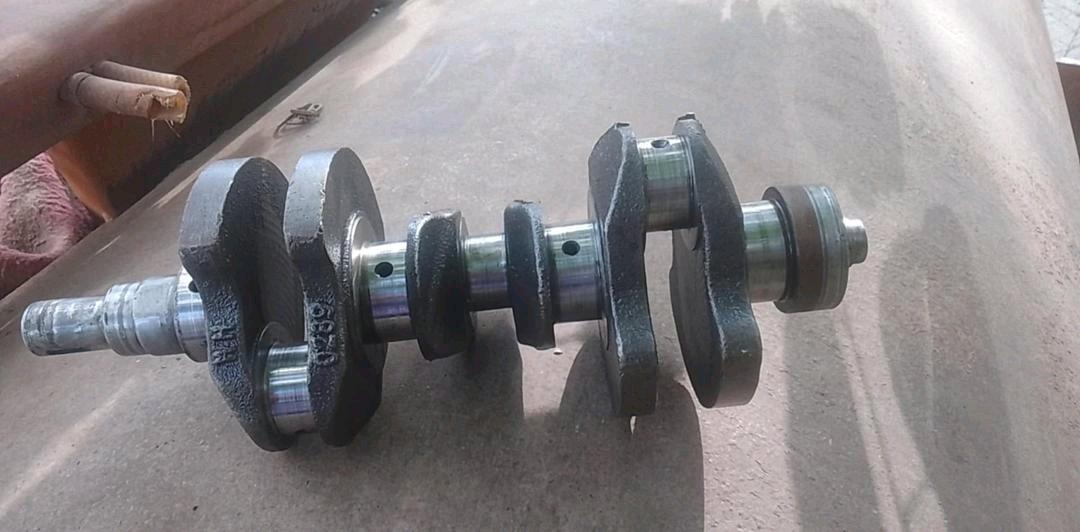 قطع غيار محرك شراد إصلية مستعملةpompe a lhuile pompe a eau - Ouled Hedadj, Boumerdes - Tijelabin