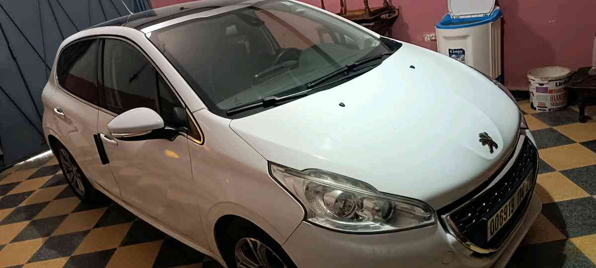 Peugeot 208 - Mascara, Mascara - Tijelabin