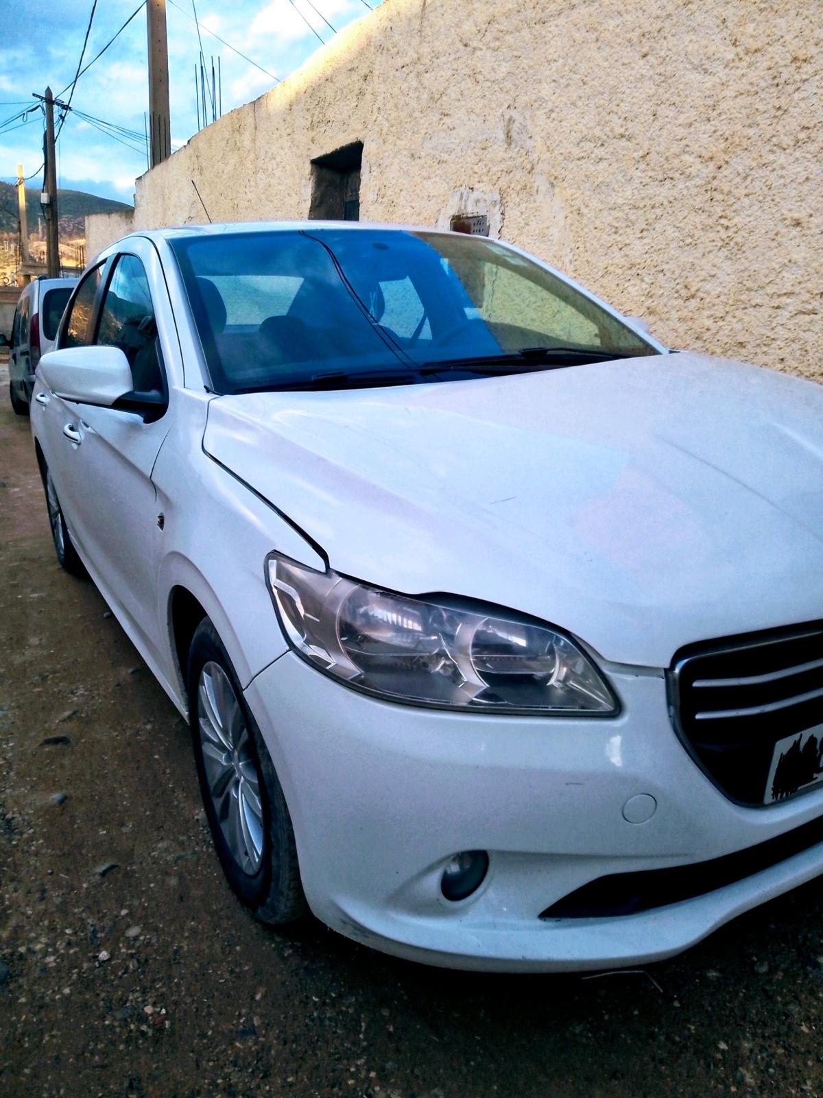 سيارة من نوعpegout موديل301 - Khemis Miliana, Ain Defla - Tijelabin