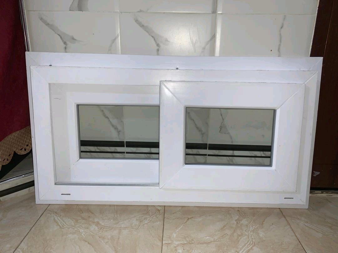 تاقة pvc 44cm l 88 cm - Les Eucalyptus, Alger