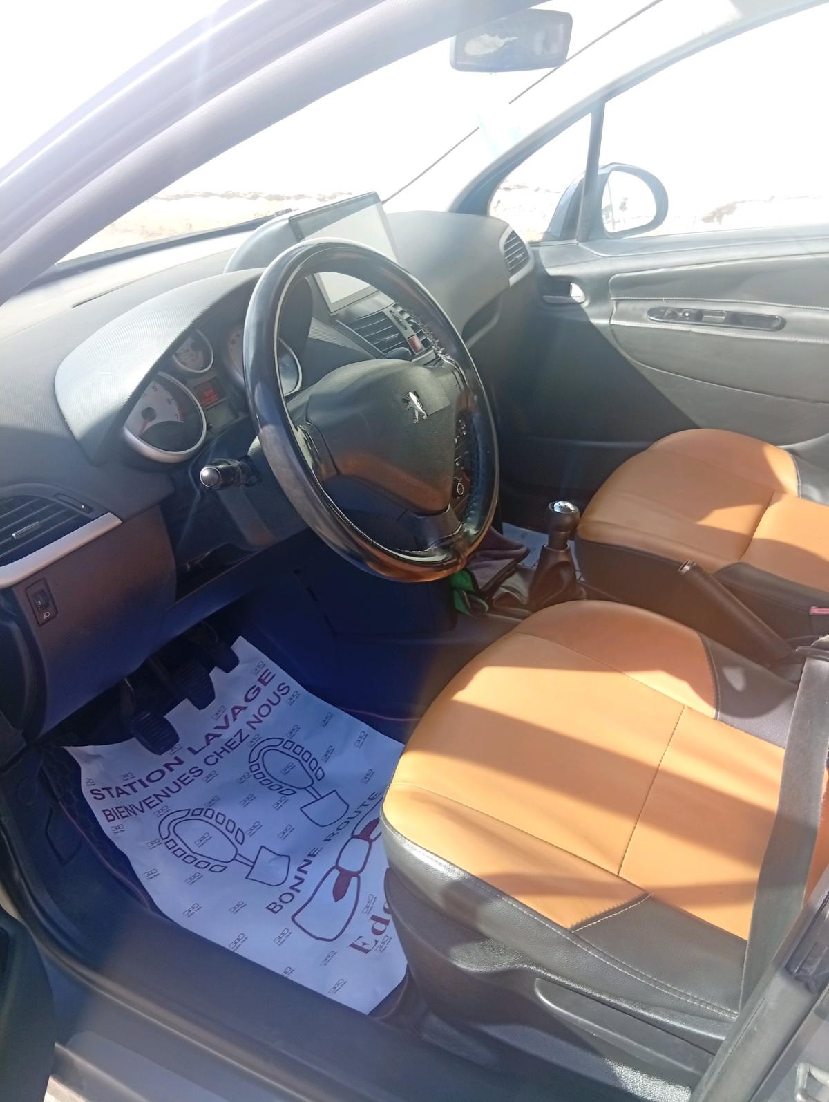 207 2012 essence - Oran, Oran - Tijelabin