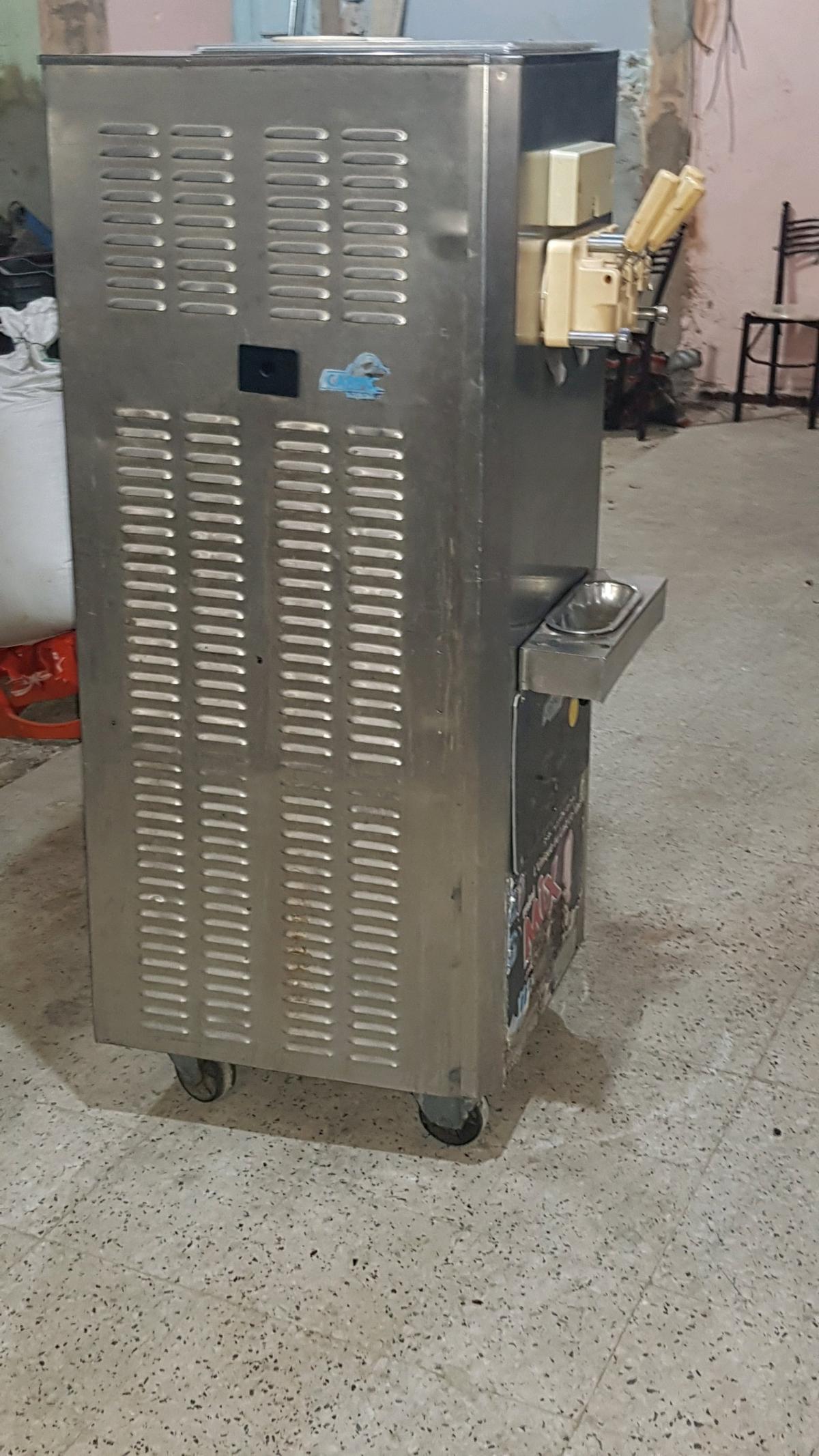 ألة مثلجات إيطالية - Ain Tadles, Mostaganem - Tijelabin