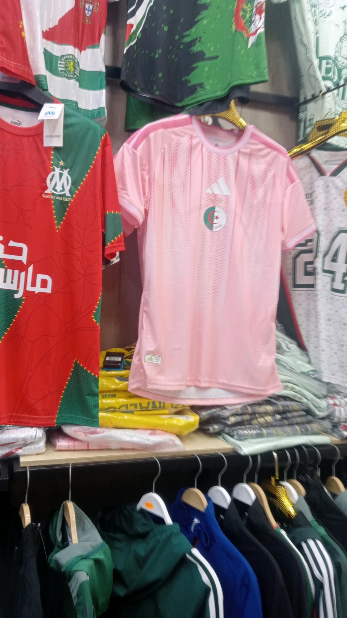 ملابس رياضية رجال واطفال - Mostaganem, Mostaganem - Tijelabin