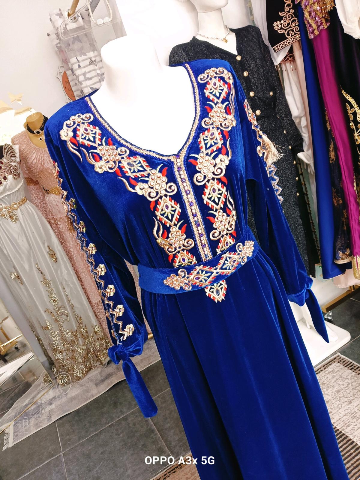 robe de soire simple pour lhiver - Boumerdes, Boumerdes - Tijelabin