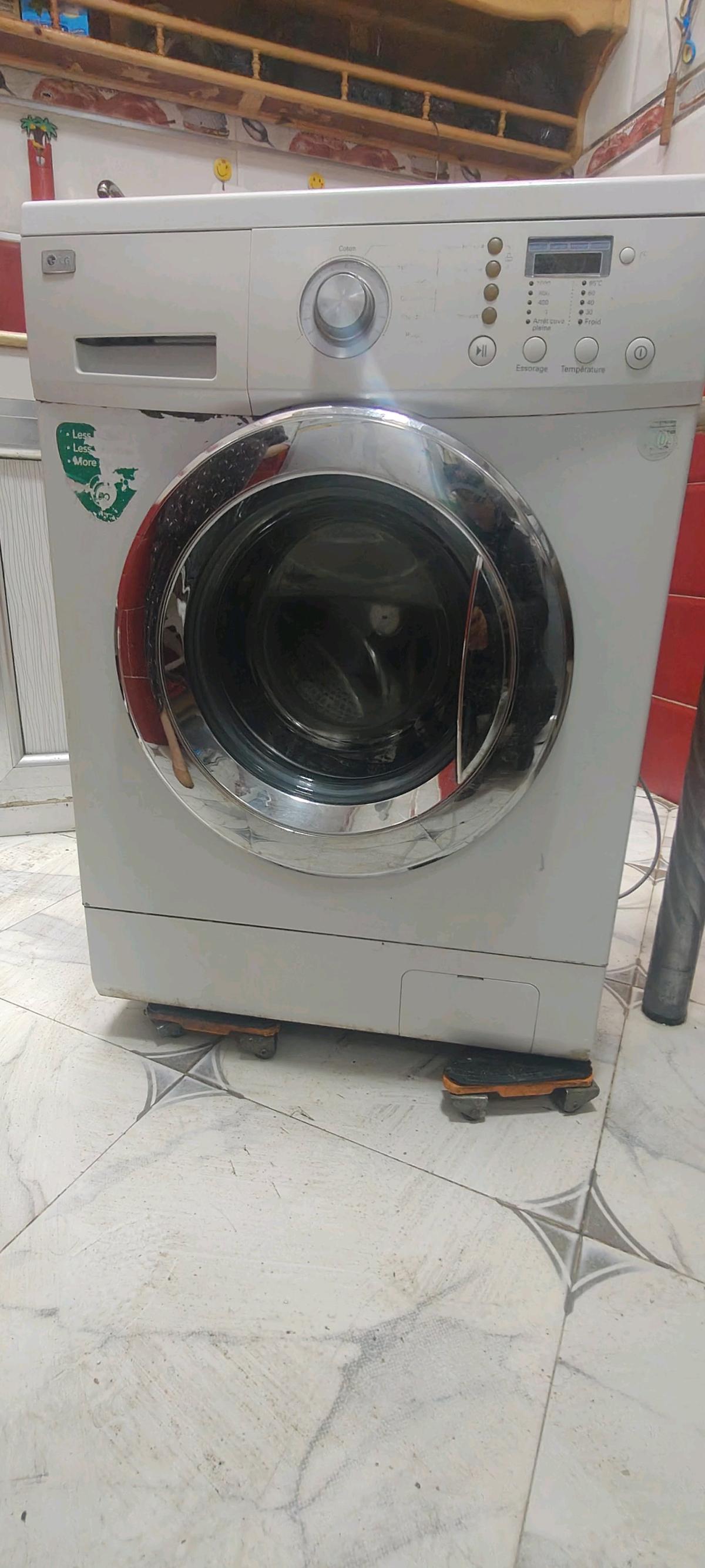 غسالة ملابس jg