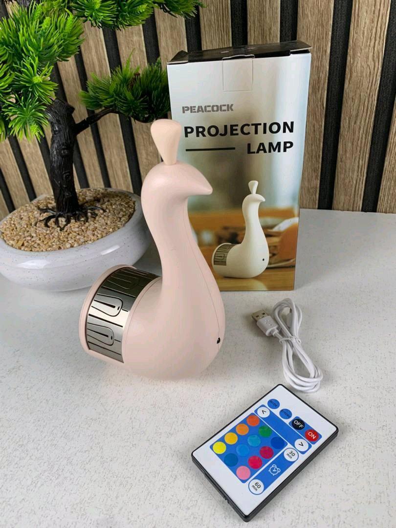 مصباح ديكور علي شكل طاوس