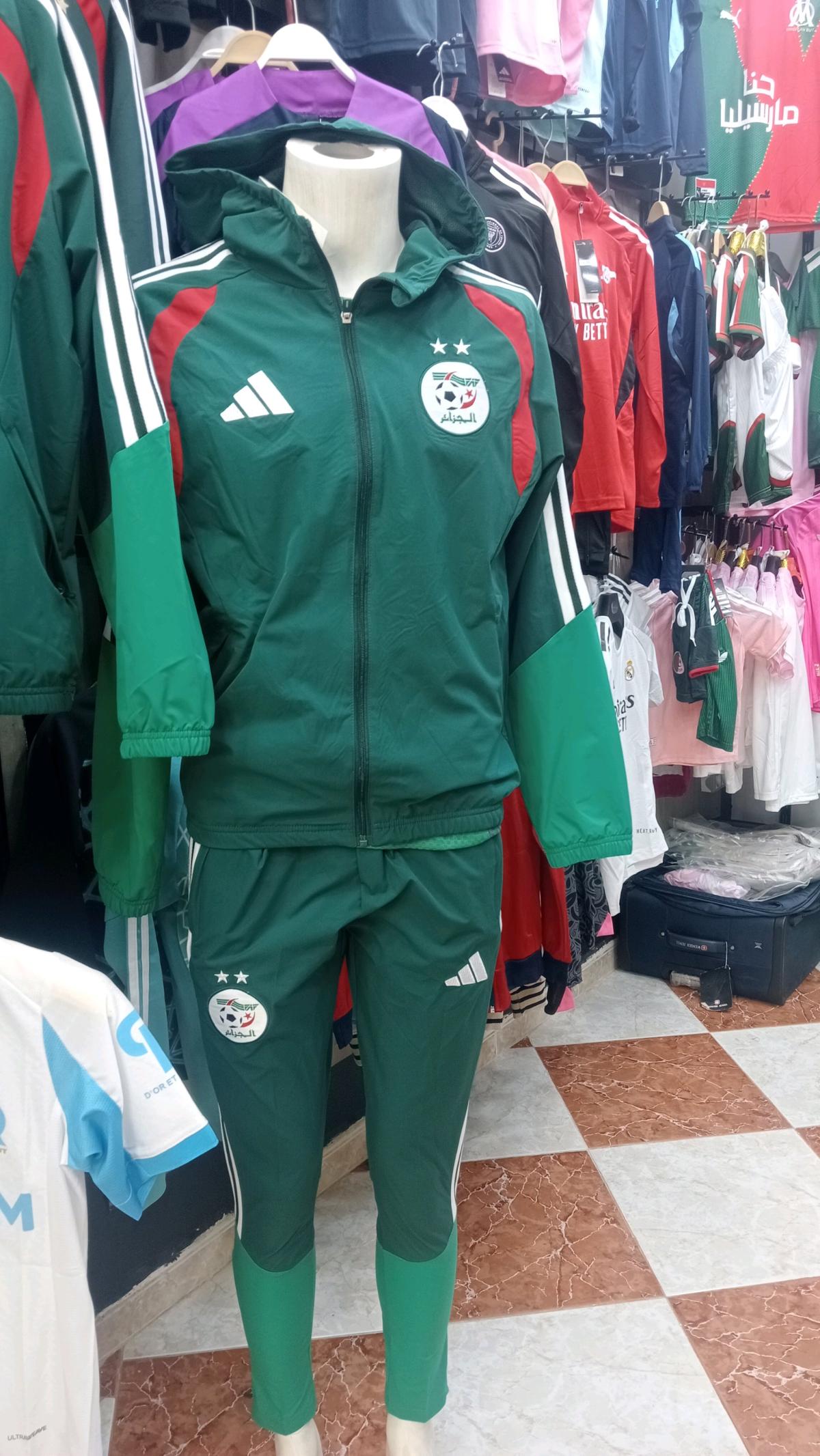 ملابس رياضية رجال واطفال - Mostaganem, Mostaganem - Tijelabin