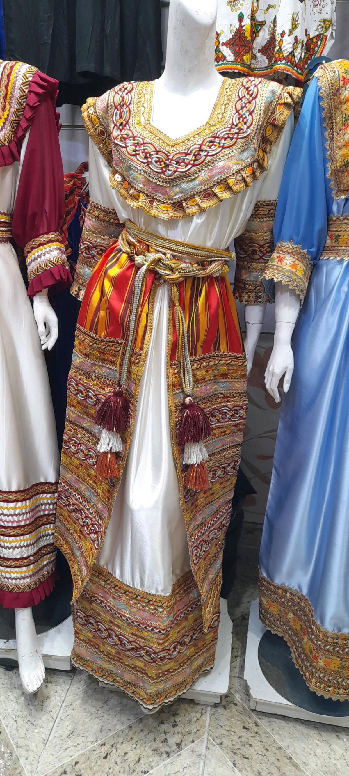 Robes kabyle - Rouiba, Alger - Tijelabin