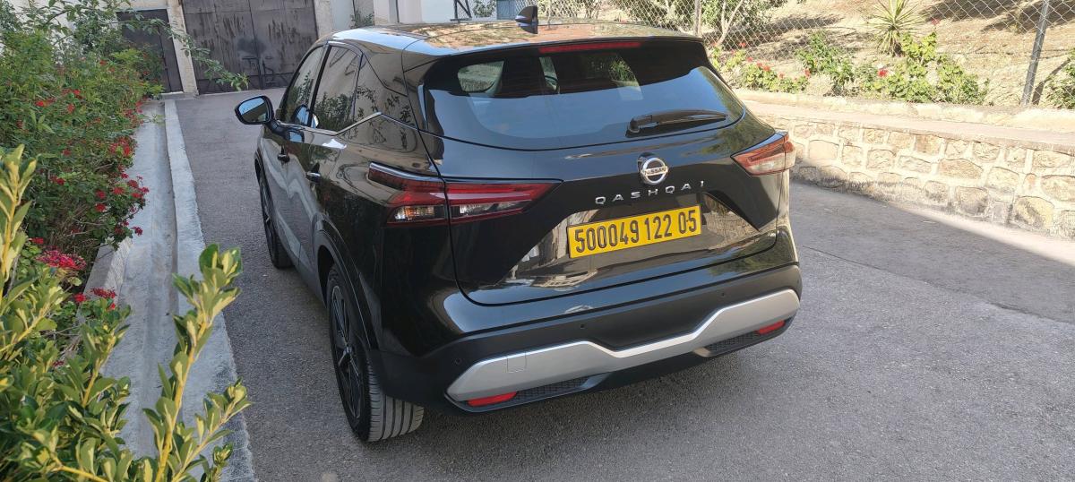 nissan Qashqai essence 13 TCE 140 machia 94000 boite manuel - Batna, Batna - Tijelabin