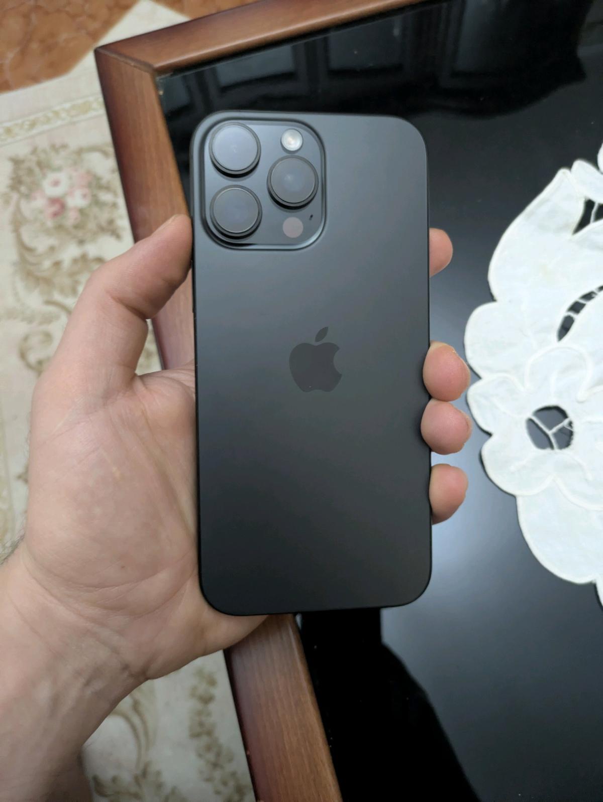 Iphone 16 pro max 16pm