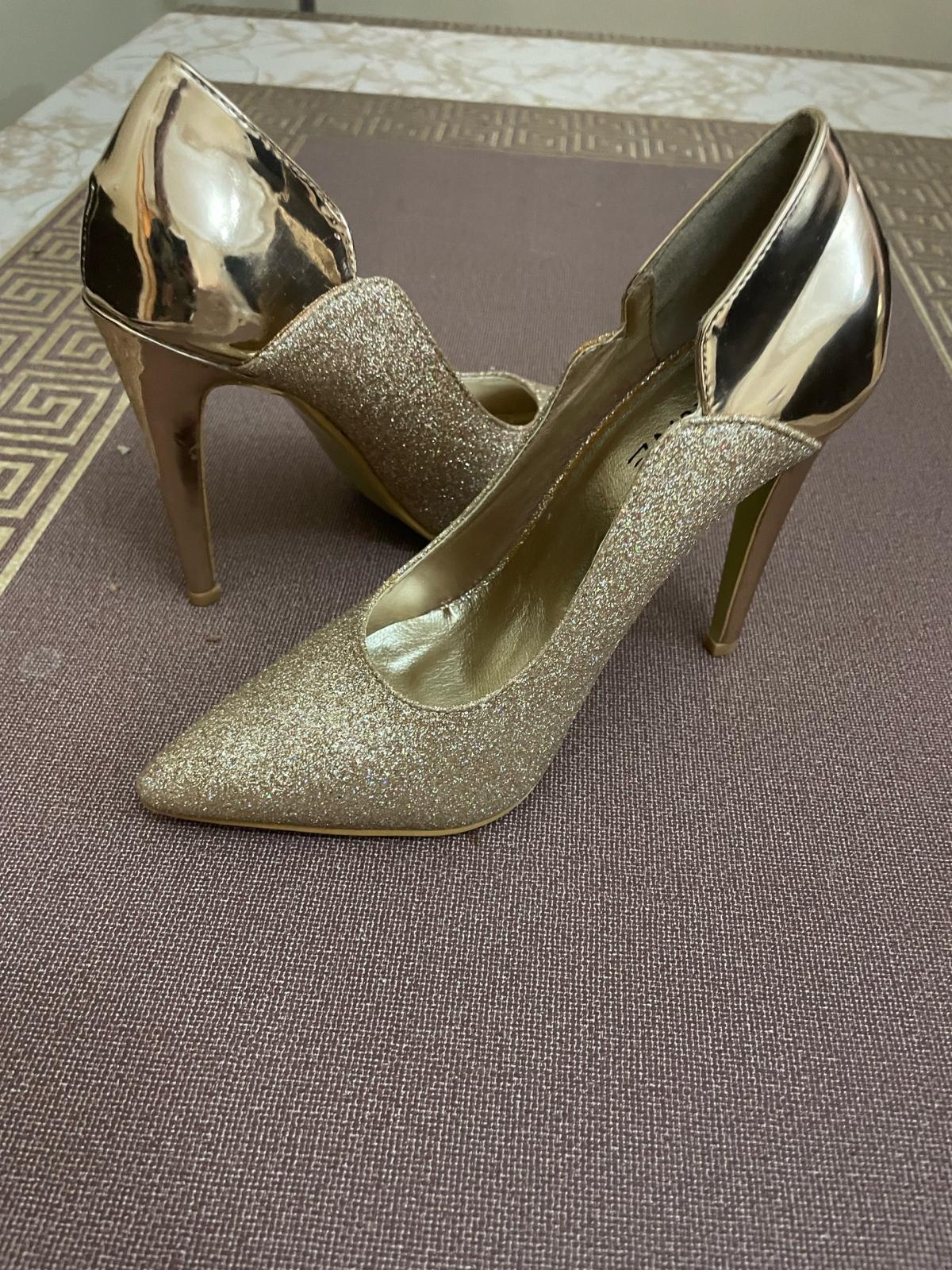 chaussures en dore - Oran, Oran - Tijelabin