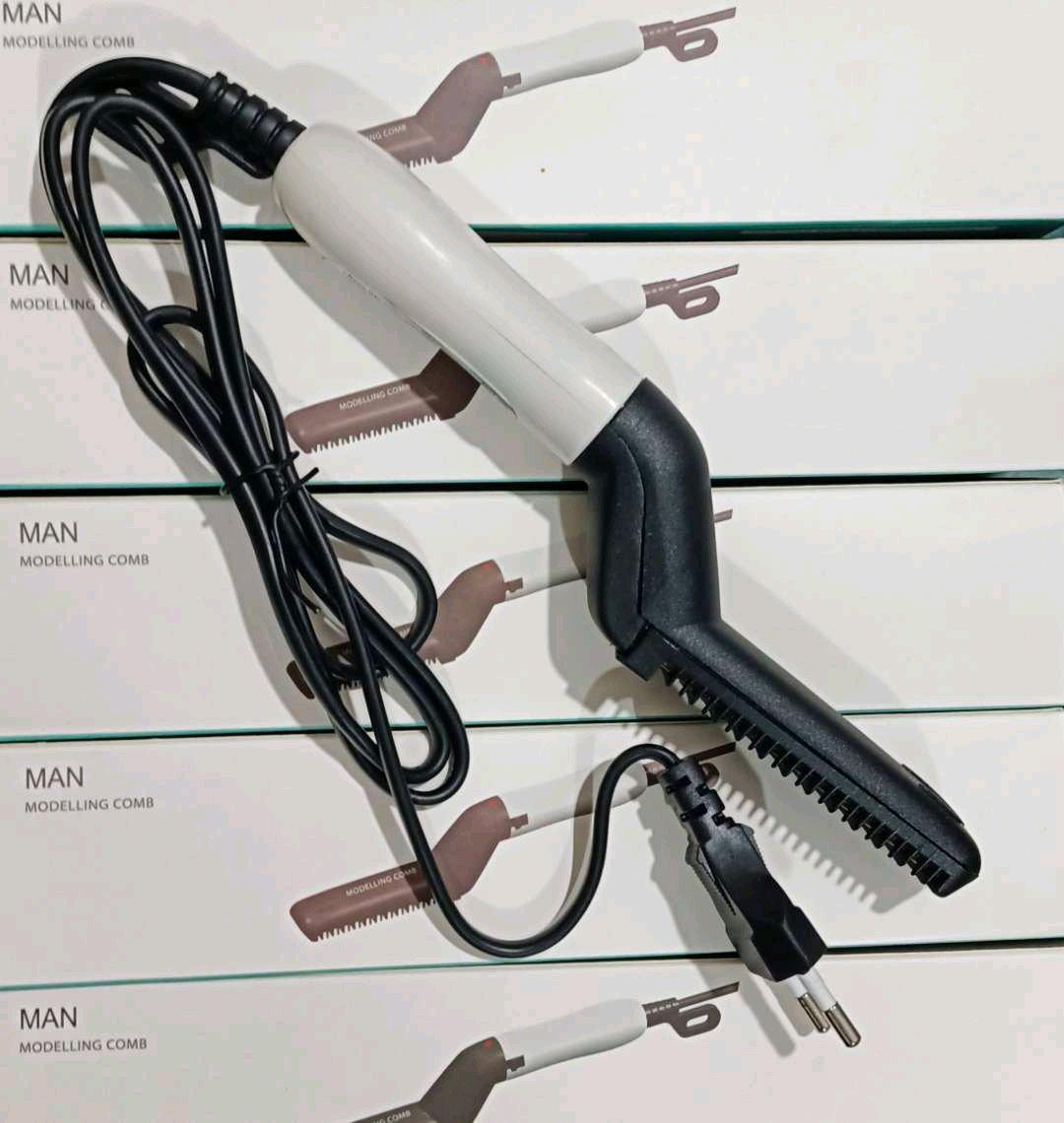 modelling comb - Ain Turk, Oran - Tijelabin