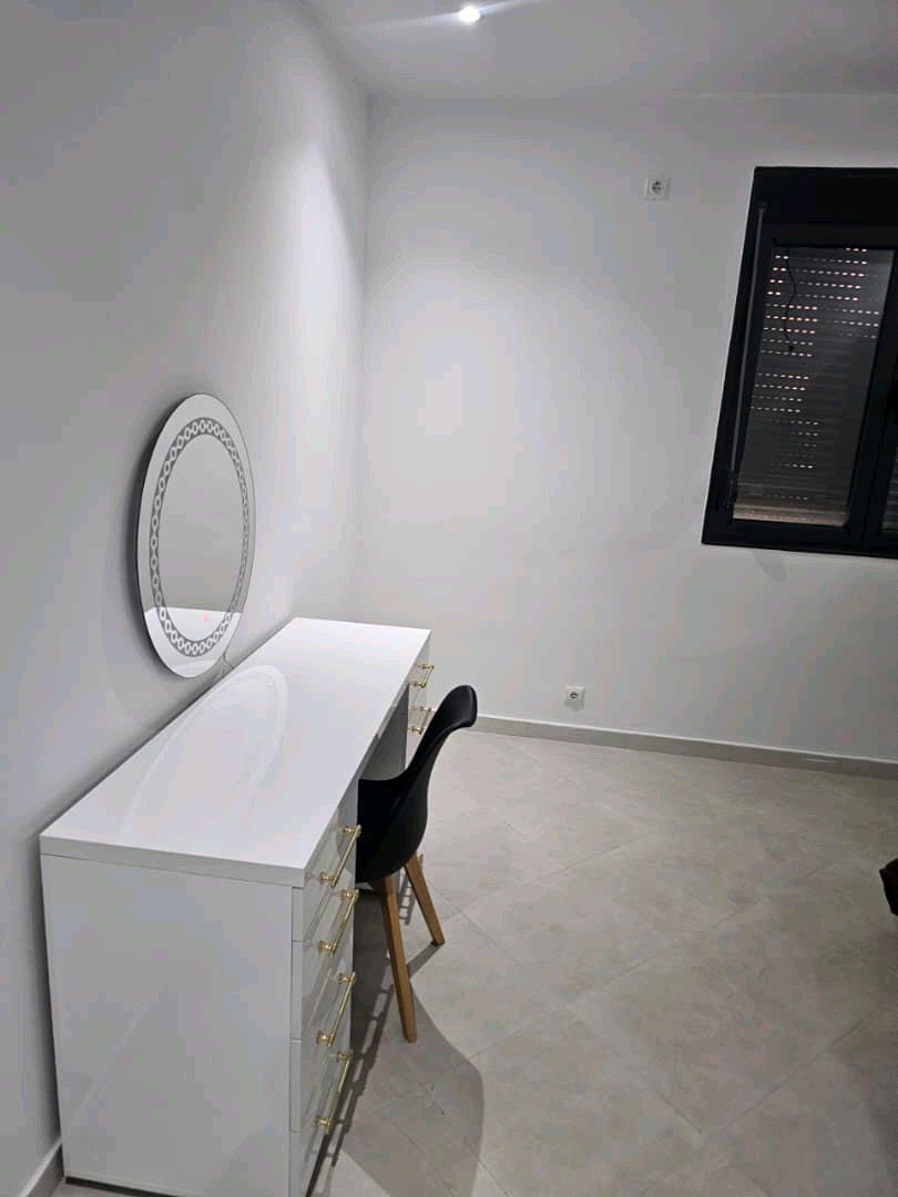 شقة F4 فيني للبيع بعقد ملكية ودفتر عقاري 0540755291 - Bordj El Kiffan, Alger - Tijelabin