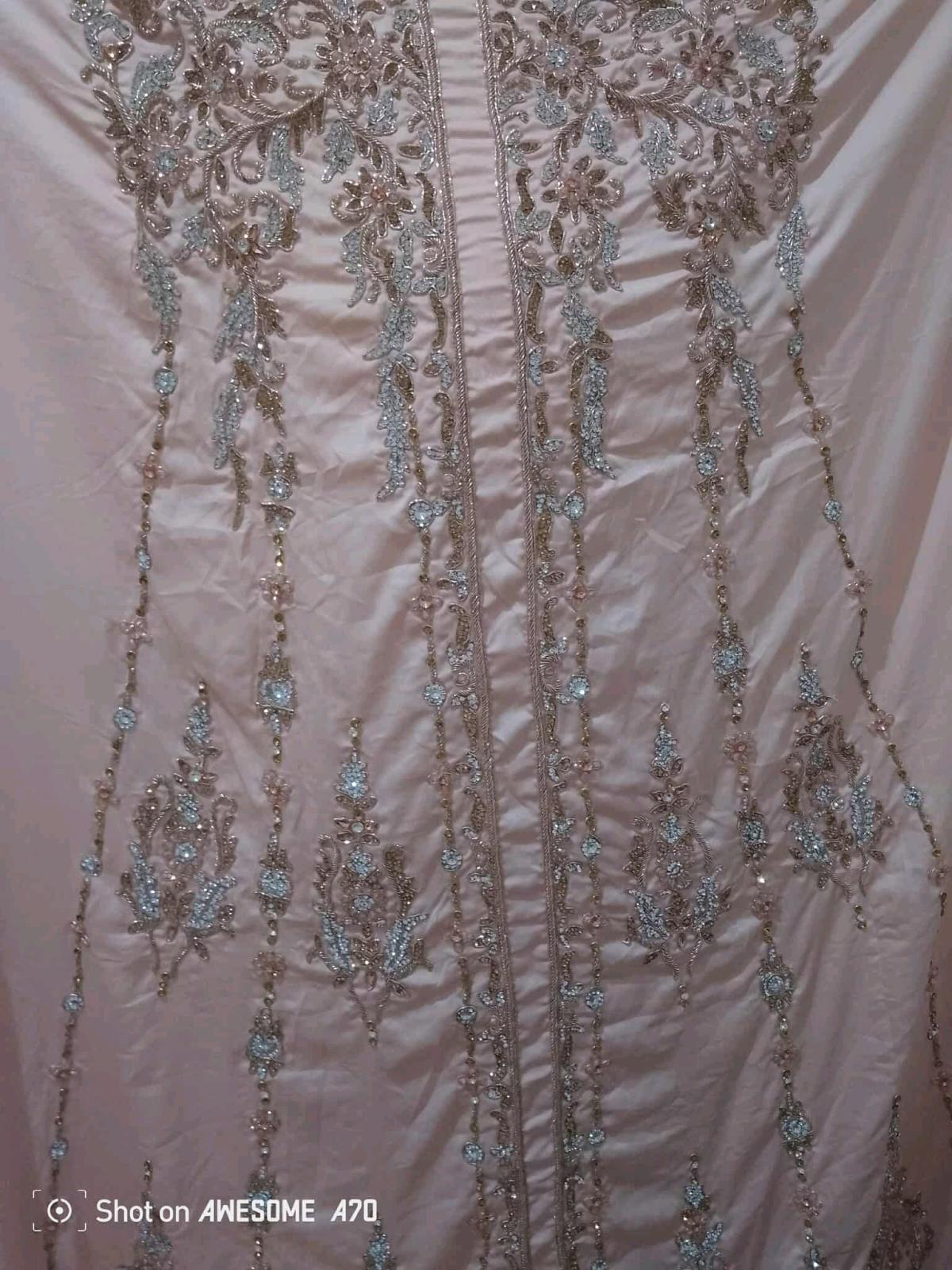 caftan Royal avec la tringle sans couture قفطان ملكي حر بدو - Didouche Mourad, Constantine - Tijelabin