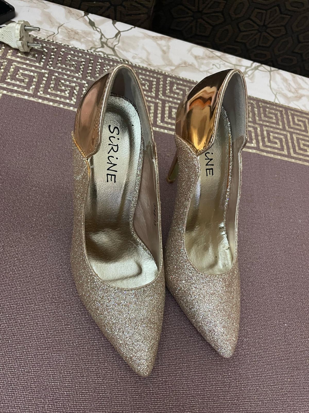 chaussures en dore - Oran, Oran - Tijelabin