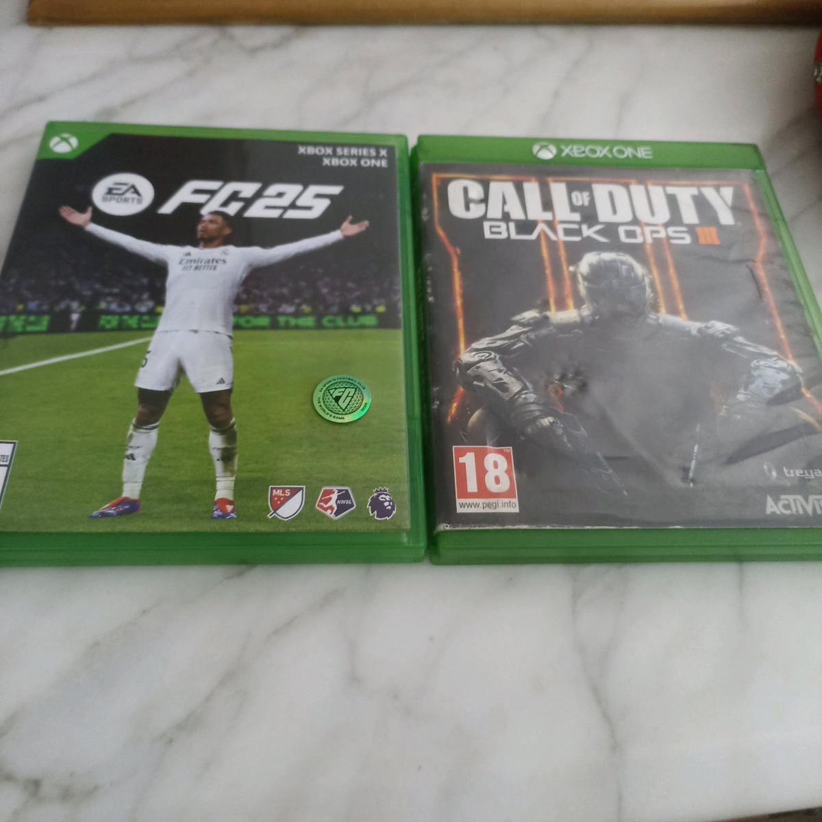 pack jeux Xbox FC 25 et call of Duty black ops III