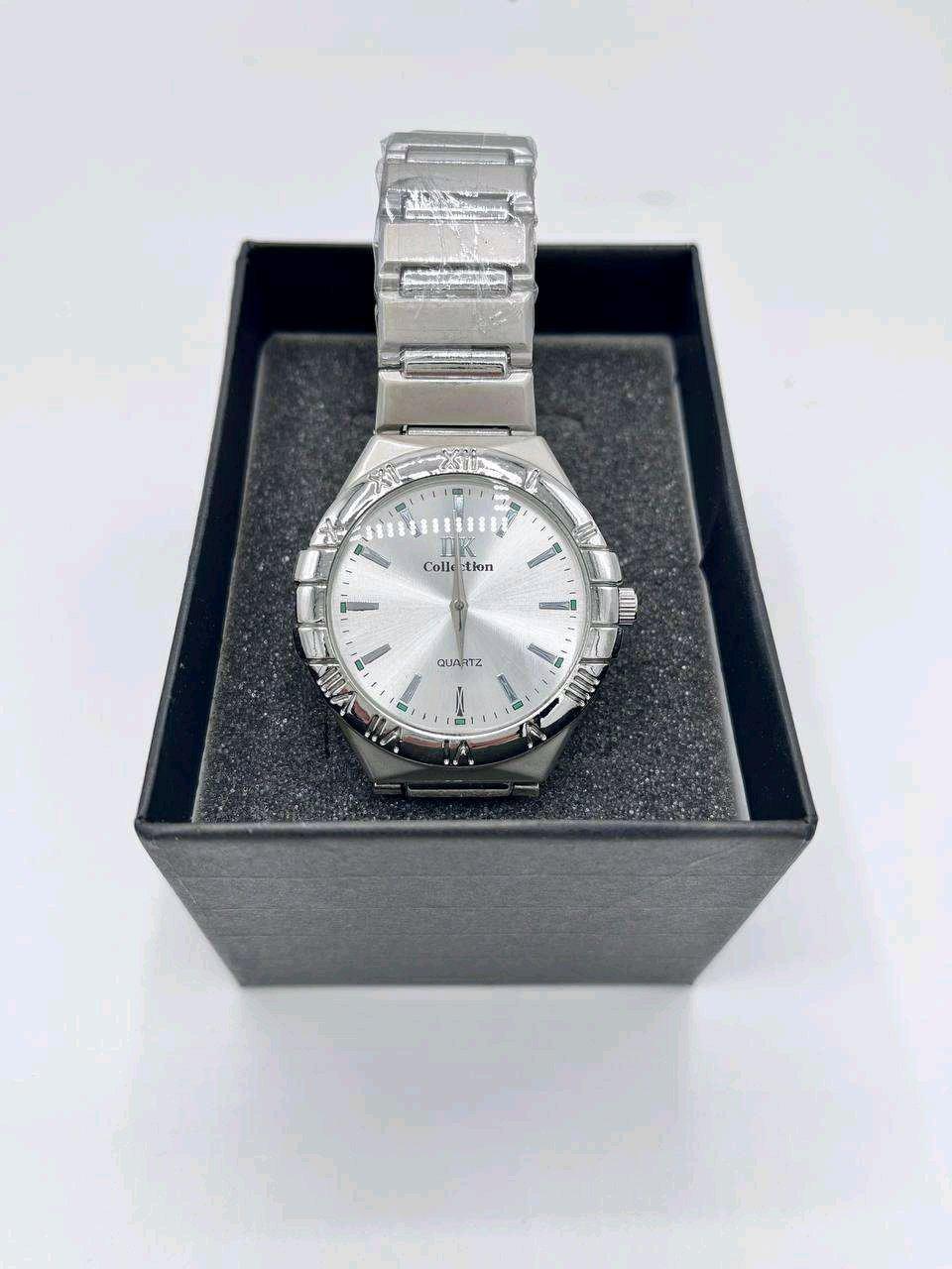 ساعة quartz فخمة و أنيقة بالعلبة - Beni Mered, Blida - Tijelabin