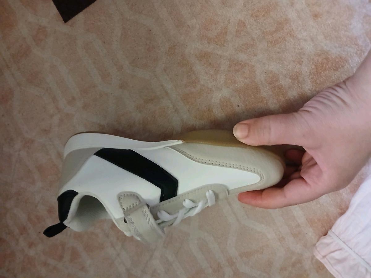 ملابس واحذيه للاطفال - Tiaret, Tiaret - Tijelabin