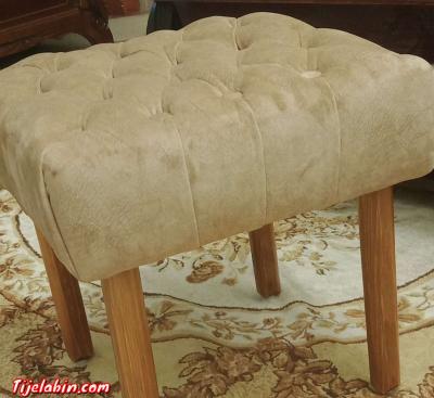 pouf capitonné