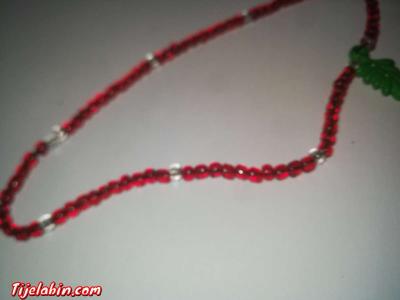 collier avec perles