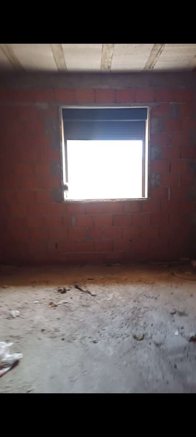 Appartement semi fini a vendre a Alger prix imbattable