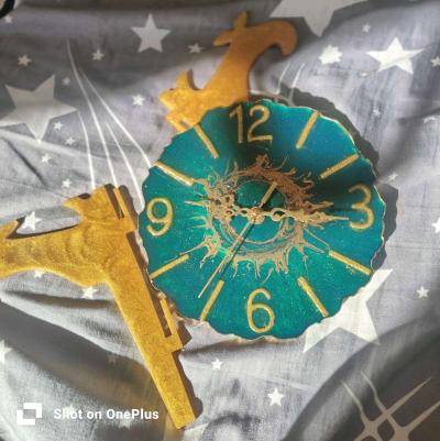 ساعة من الريزين ايبوكسي horloge murale en rsine - Thumbnail 3
