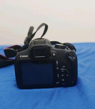 canon 1200d - Thumbnail 3