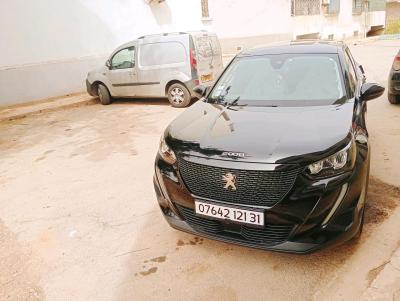 Peugeot 2008 anne 2021 - Thumbnail 4